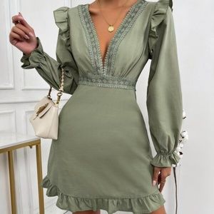 Classic green Plunging Neckline Lace Ruffle Sleeve Mini Dress